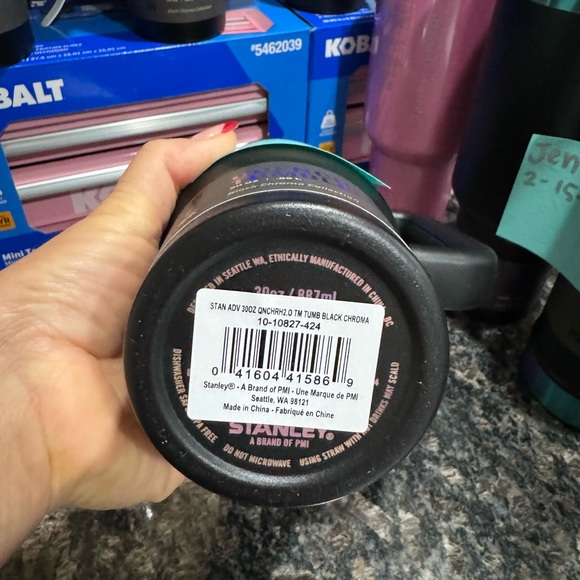 🖤🦄Stanley Black Chroma 🖤 - Picture 4 of 5